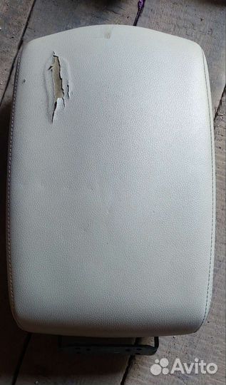 Подлокотник Infiniti fx35 fx37 qx70