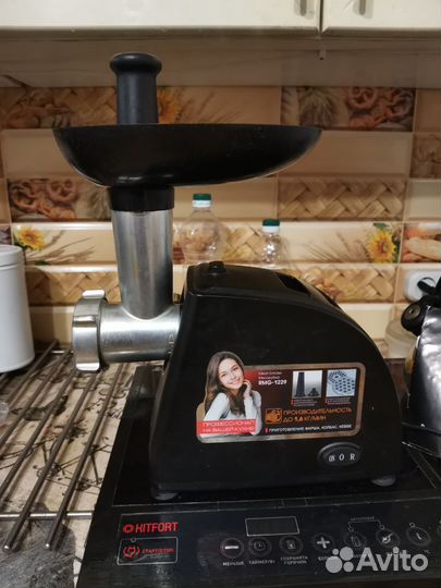 Мясорубка электрическая redmond