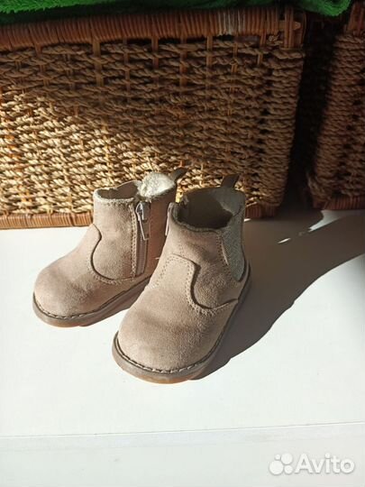 Ботинки HM на девочку 18/19 размер