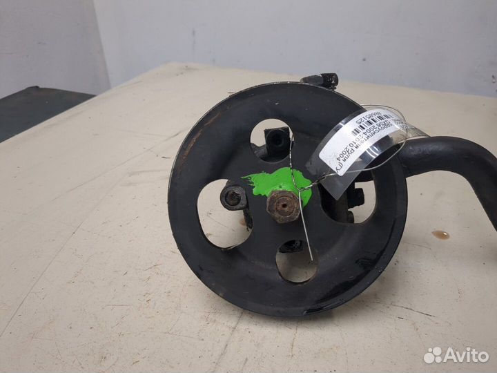 Гур Infiniti QX56, 2004