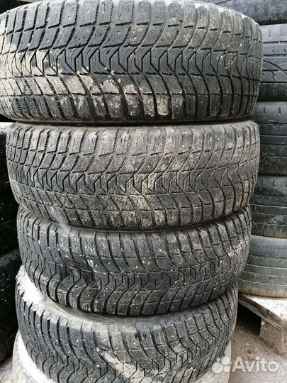 Michelin Latitude X-Ice North 3 215/65 R16