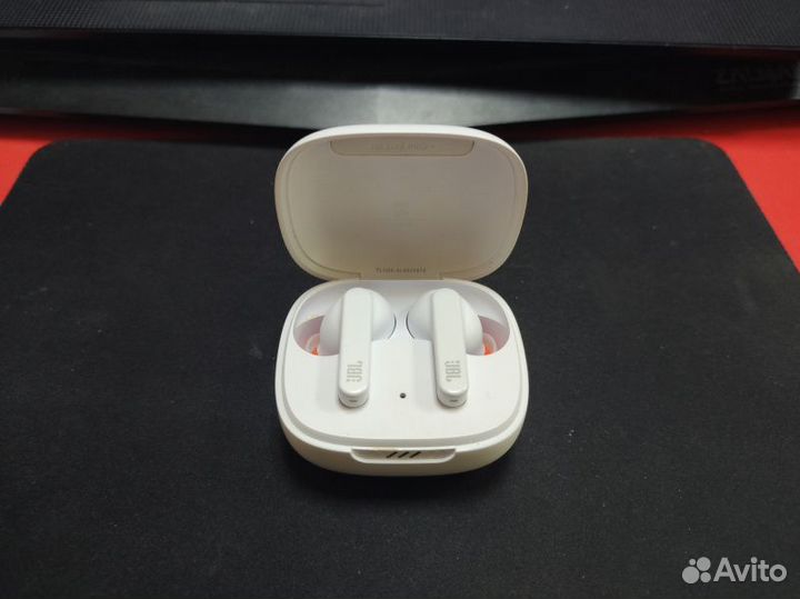 Блютуз наушники JBL Live Pro