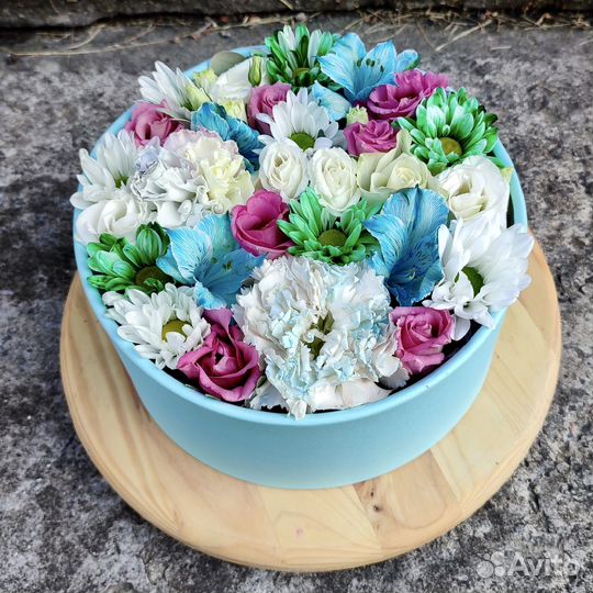 Цветы в коробке 261