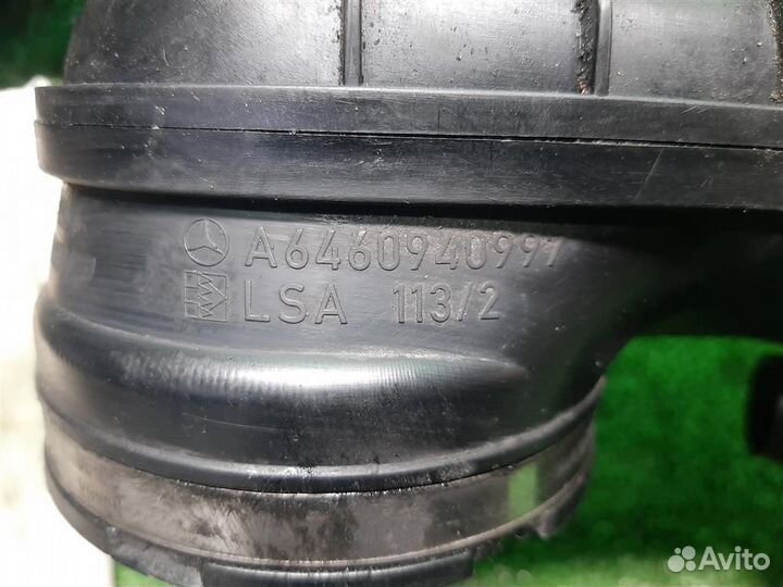 Воздухозаборник Mercedes Benz C-Class W204 2008