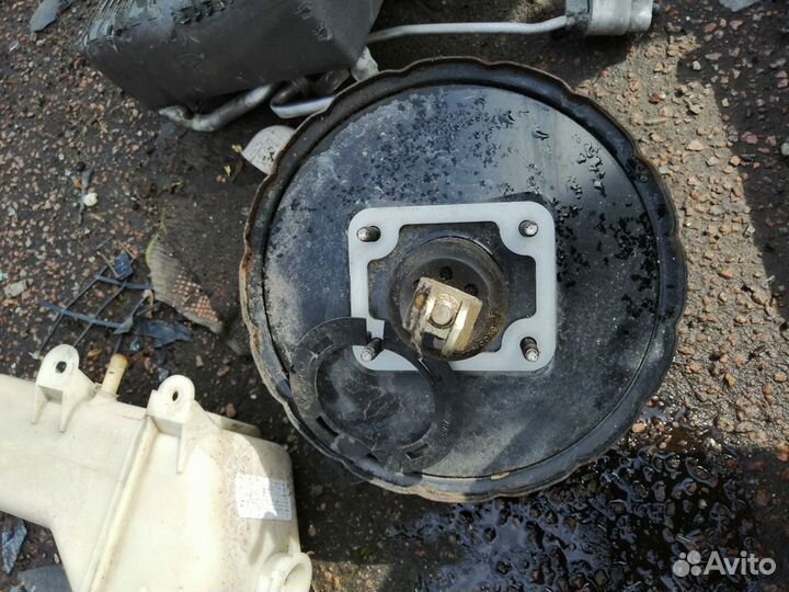 Усилитель тормозов вакуумный Hyundai H1 2003 58610