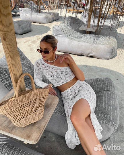 Костюм женский вязанный летний