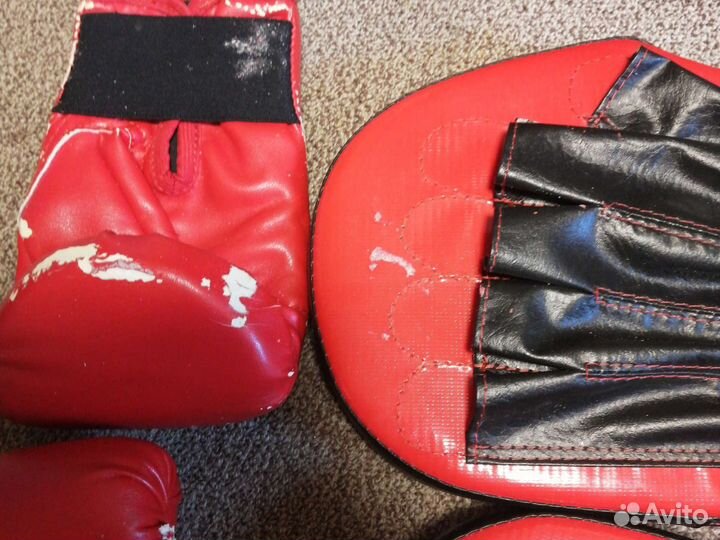 Боксерские перчатки и лапы
