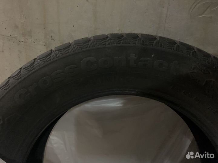 Continental ContiCrossContact Viking 235/60 R18 107H