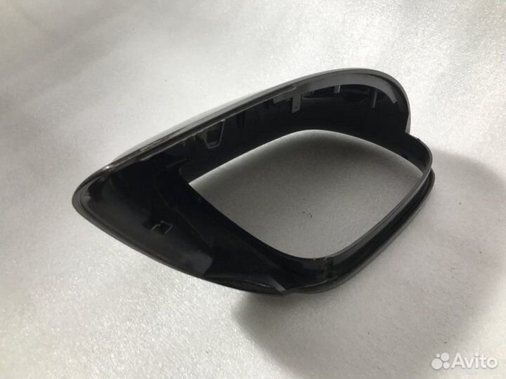 Накладка зеркала левая Audi Q5 8R 2008