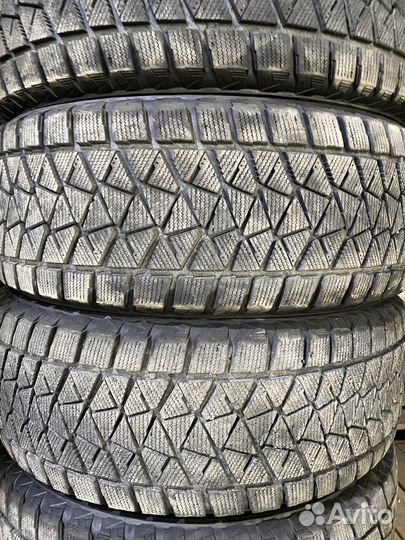 Bridgestone Blizzak DM-V2 265/60 R18