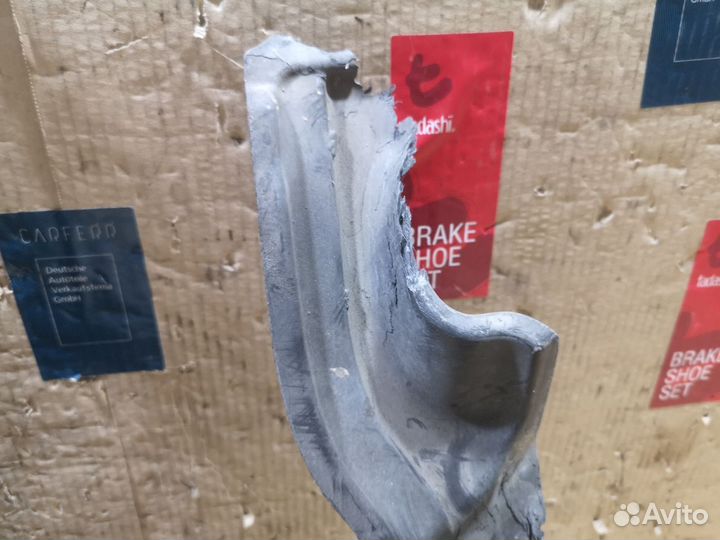 Защита двигателя mercedes-benz CLK-class C209.365