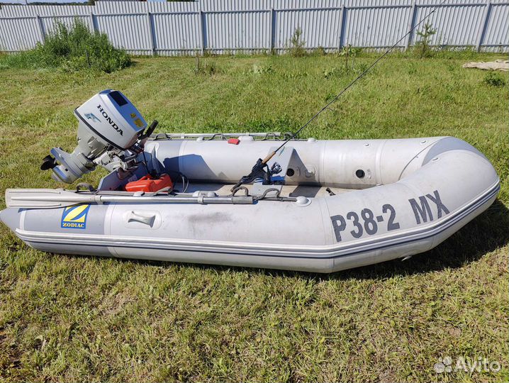 Лодка с мотором honda 15 + zodiac