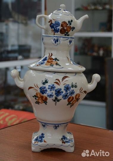 Сувенирный самовар- гжель (4)