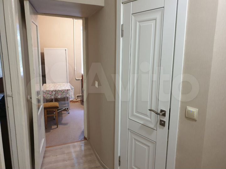 2-к. квартира, 55 м², 2/4 эт.