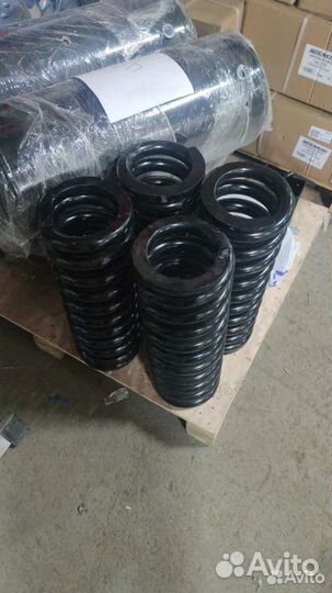 Пружина механизма подъема и опускания трапа Политр