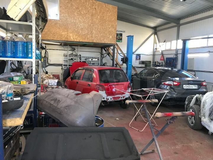 Гараж, > 30 м²