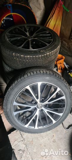 Triangle Snowlink TWT02 235/45 R18 98V