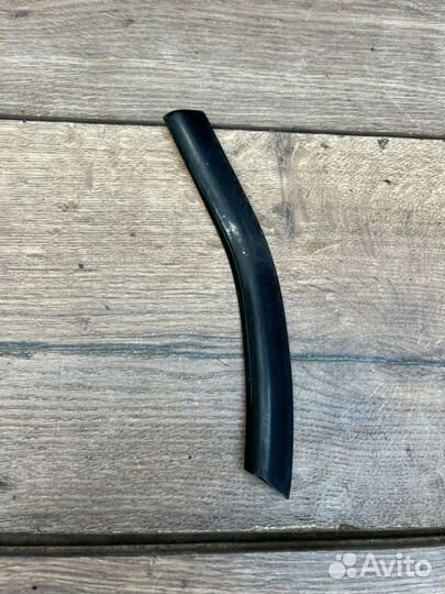 Молдинг стекла Opel Astra Gtc J 1.4 2012