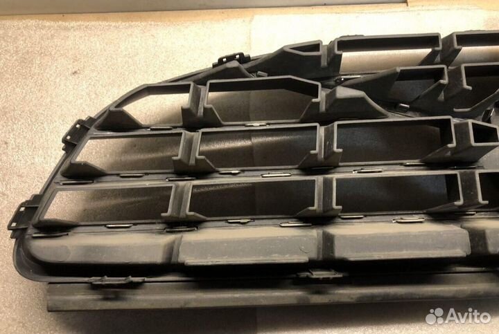 Решетка радиатора Volvo XC60