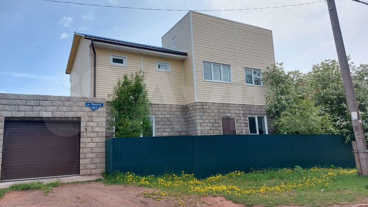 Коттедж 268 м² на участке 8,8 сот.