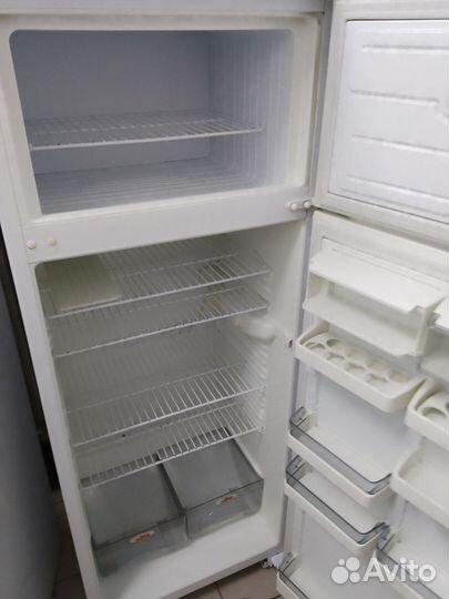 Холодильник маленький. Гарантия