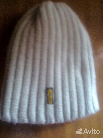 Продаю шапку спортивную новую