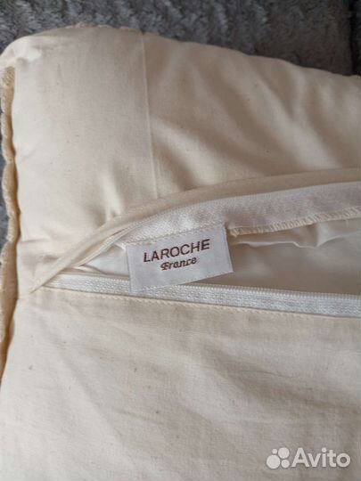 Скатерть и подушки