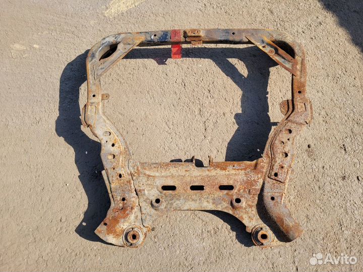 Подрамник передний на Mazda 6 GG