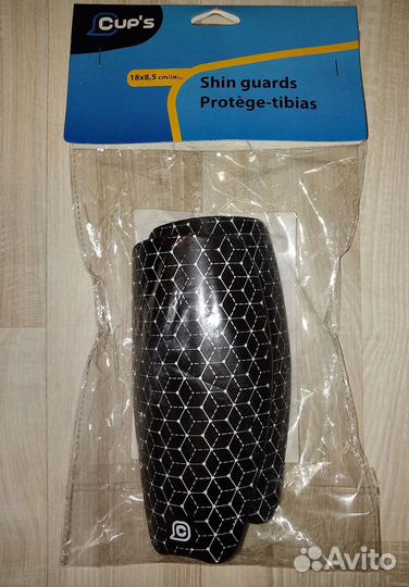 Щитки футбольные детские