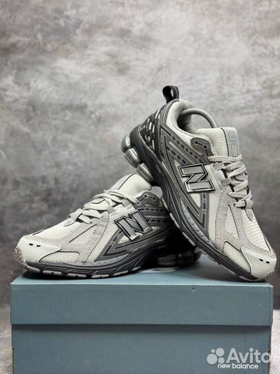 Кроссовки new balance 1906r