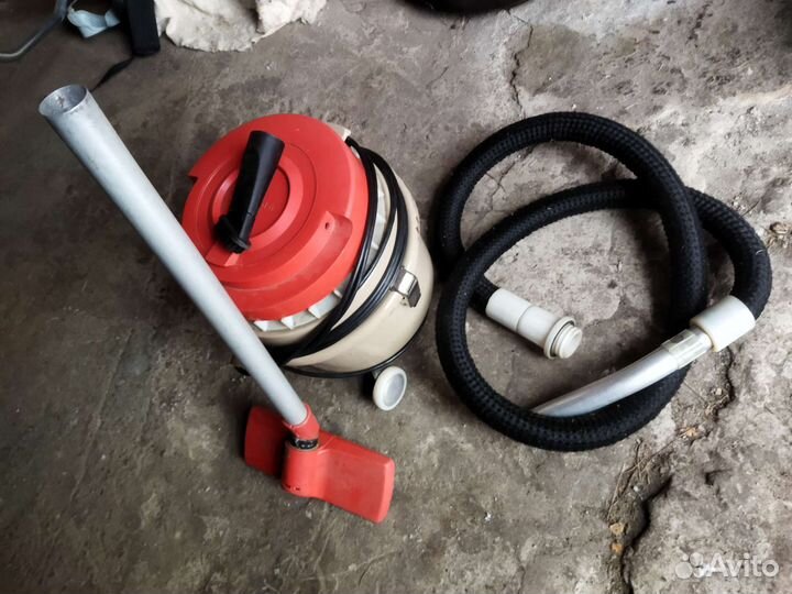 Пылесос 