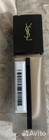 Тональное средство Yves Saint Laurent