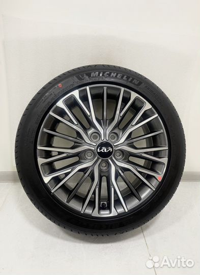 Новые Kia Cerato IV, Michelin Primacy 4 225/45 R17