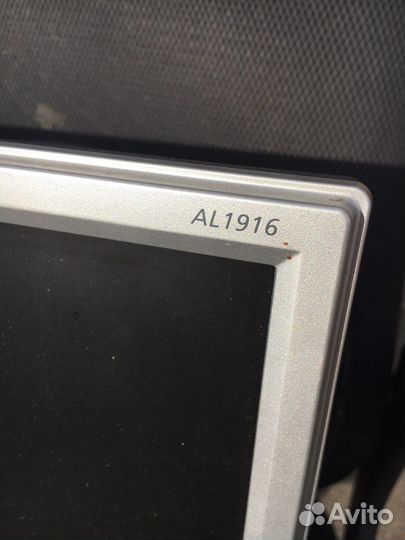 Монитор + компьютерный стул