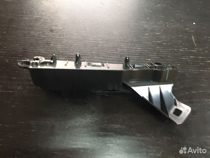 Крепления переднего бампера Рендж ровер L494 L405