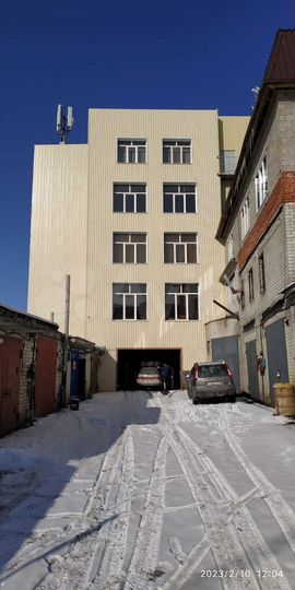 Гараж, > 30 м²