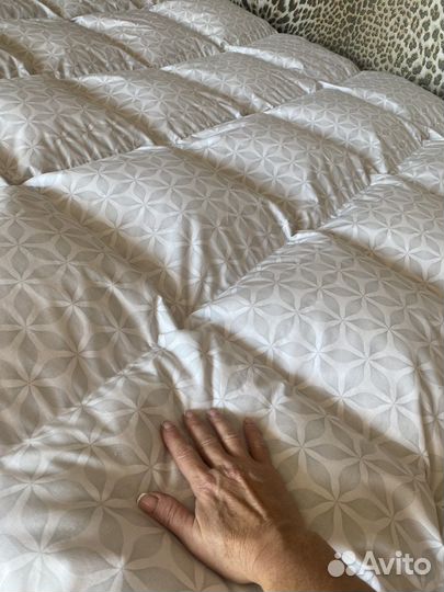 Одеяло подушки перины новые пуховые