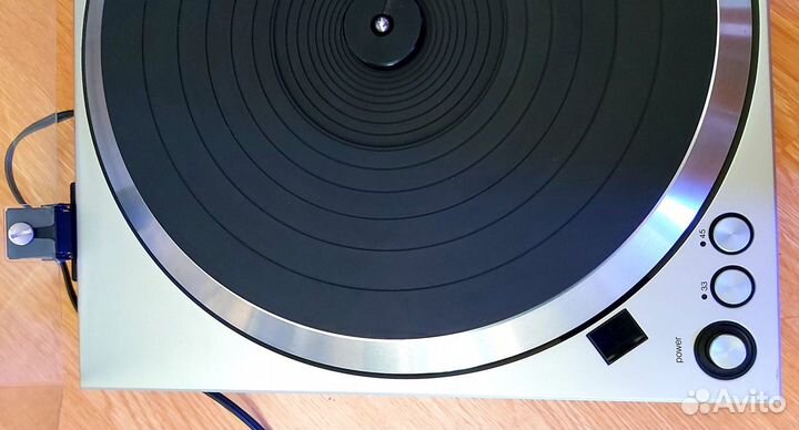 Проигрыватель винила Technics SL-1501 Япония