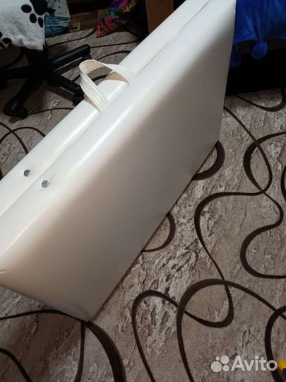 Кушетка для наращивания ресниц