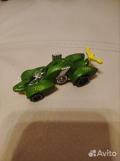 Hot wheels машинки