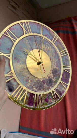 Часы настенные из эпоксидной смолы