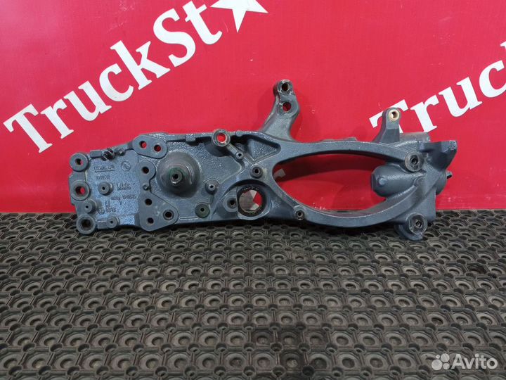 Кронштейн буксировочный правый 2020г. Daf XF106