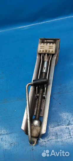 Домкрат Mercedes W211 E-Klasse 2002-2009