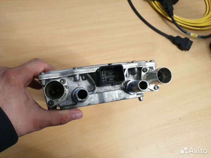 Инвертор Volvo XC90 31473702