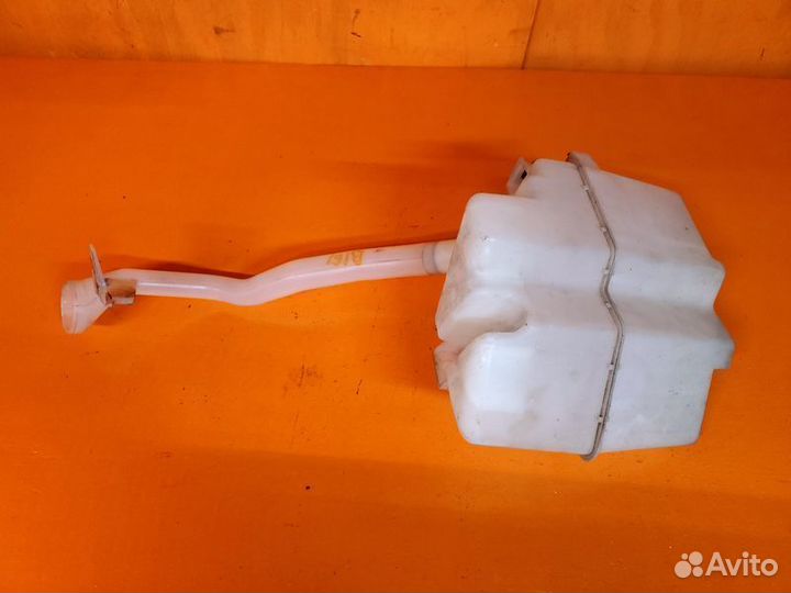 Бачок омывателя Infiniti M35 Y50 2009