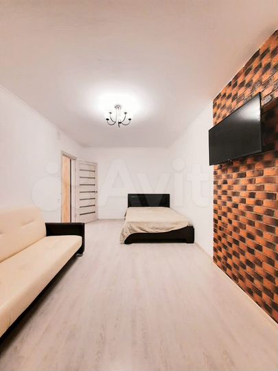 2-к. квартира, 56 м², 1/7 эт.