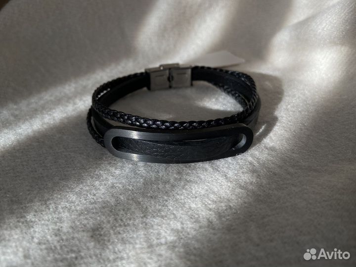 Кожаный браслет мужской