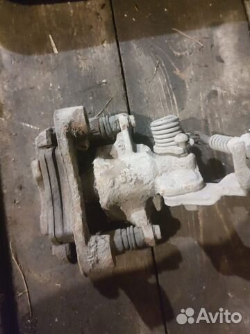 Суппорта задние Nissan Almera N 15