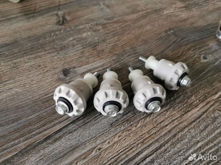 Транспортировочные болты от стиральной машины Beko