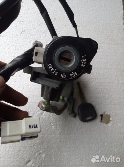 Замок зажигания kia spectra